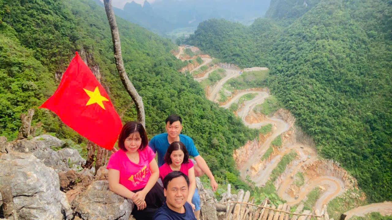 Khach San Viet Hoang - Thi Tran Bao Lac Eksteriør billede